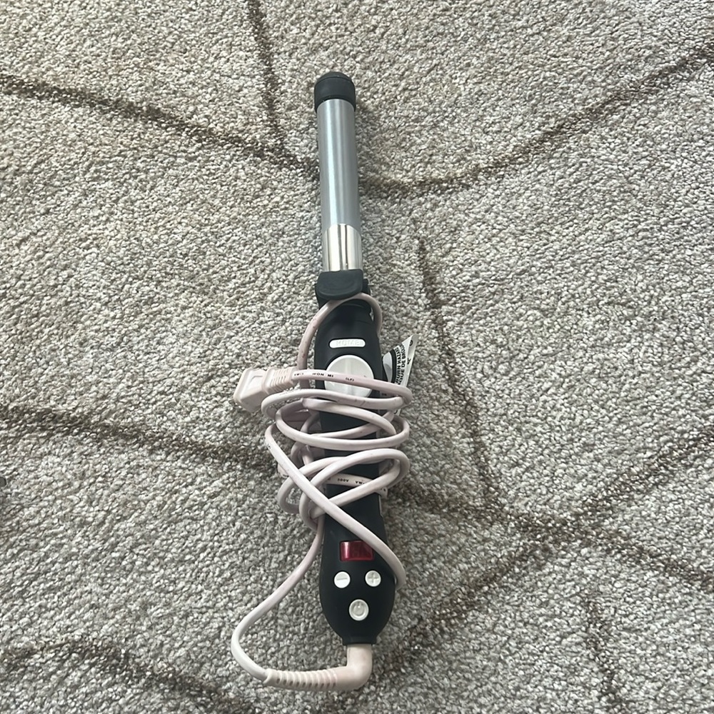Beach waver curling iron